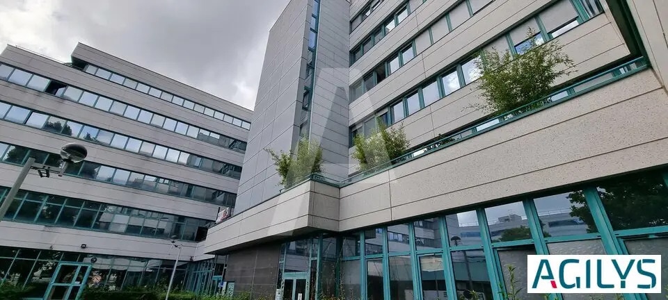 Office in Massy for lease - Building Photo - Image 3 of 6