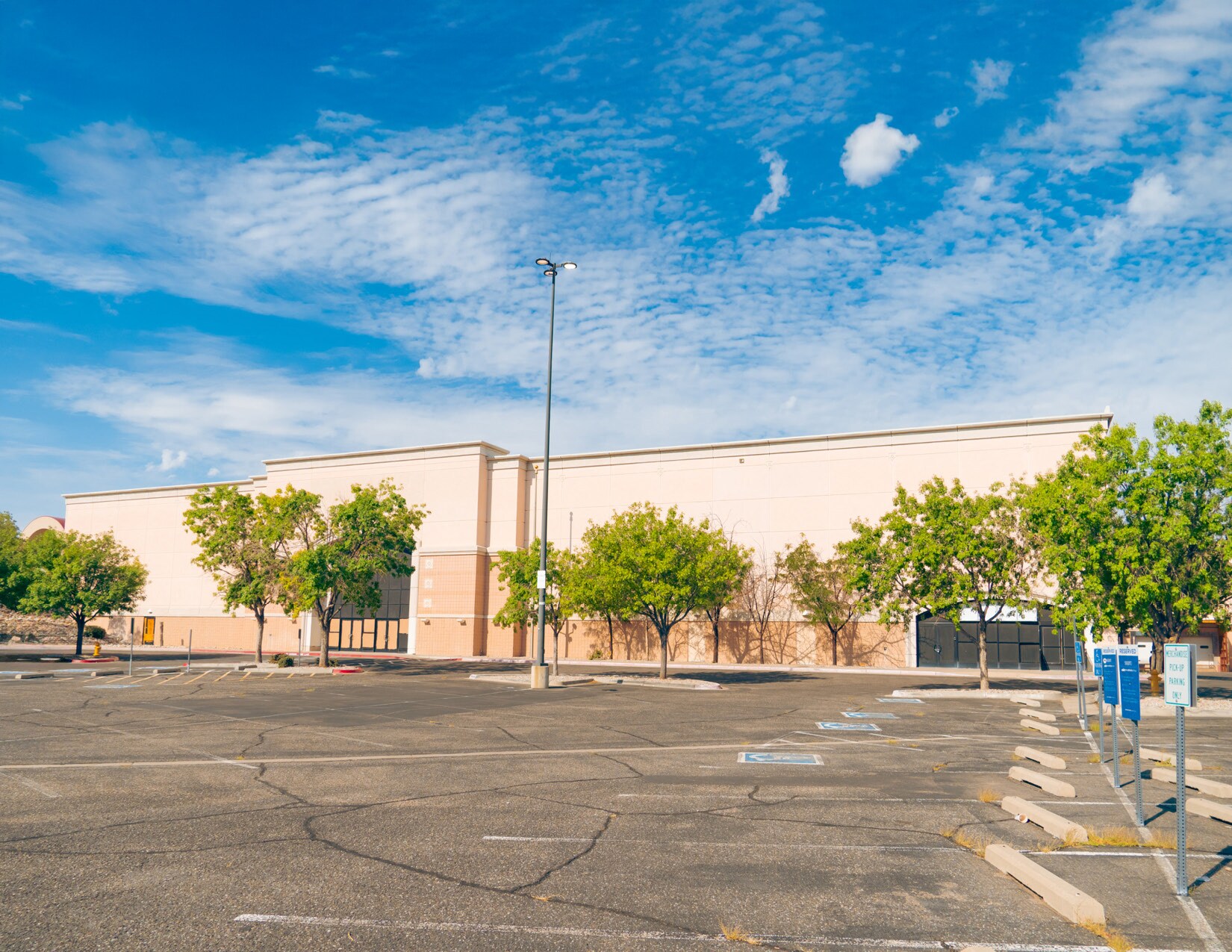 10000 Coors Byp NW, Albuquerque, NM à vendre Photo du bâtiment- Image 1 de 20