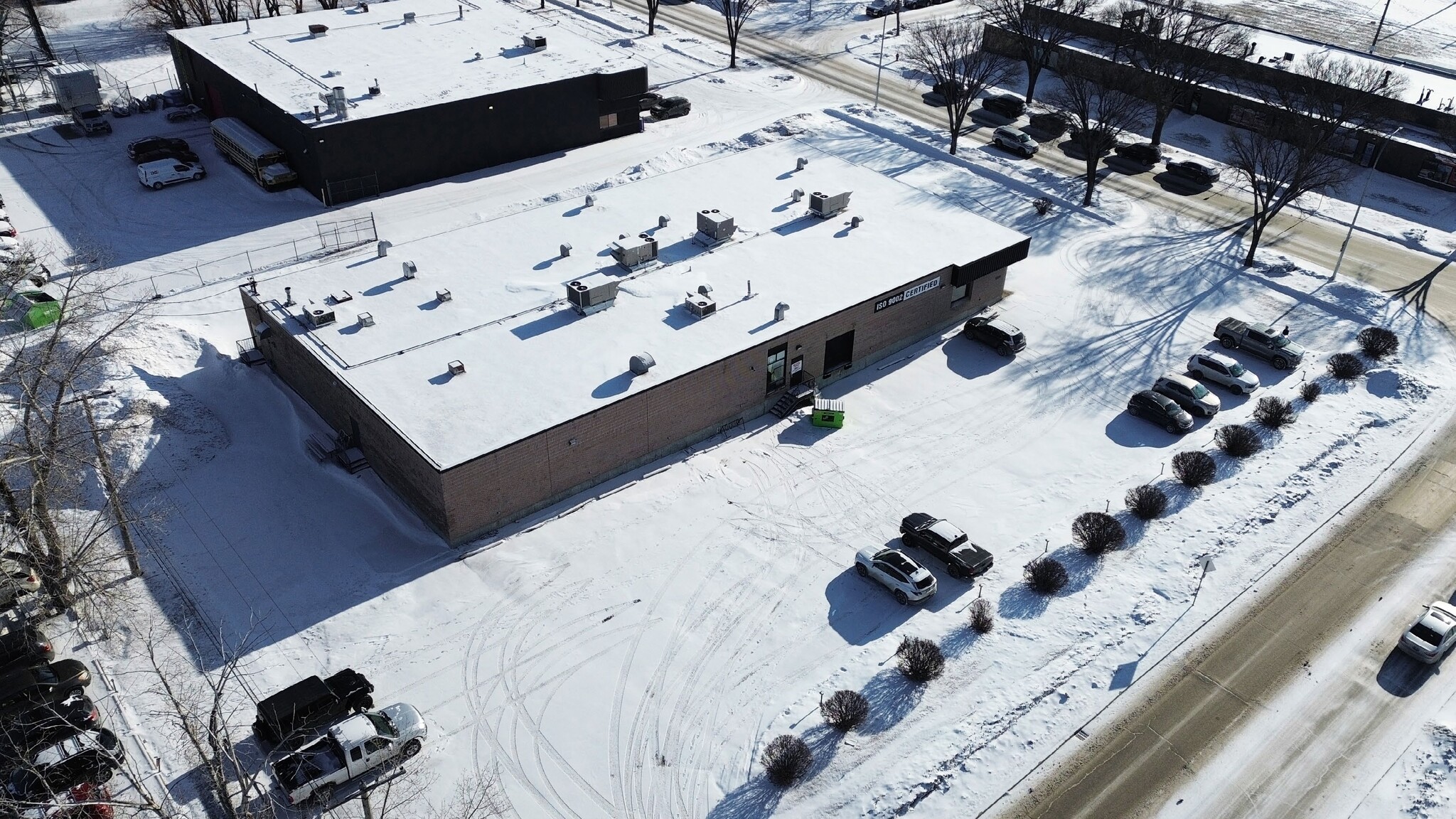 1289 Mountain Av, Winnipeg, MB for sale Primary Photo- Image 1 of 12