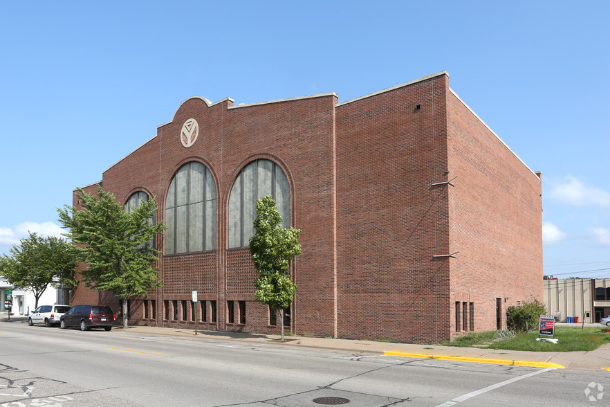 223 Center St, Winona, MN for sale - Primary Photo - Image 1 of 1