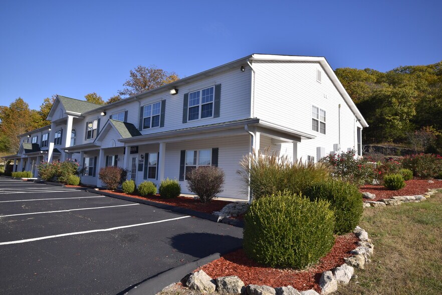 7204 Executive Pky, House Springs, MO à louer - Photo du bâtiment - Image 2 de 20