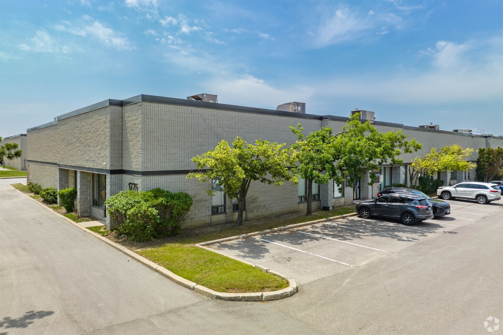 1775 Meyerside Dr, Mississauga, ON à vendre Photo du bâtiment- Image 1 de 1