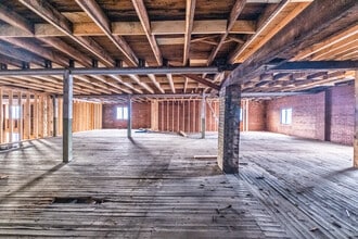 177-179 N Main St, Russellville, KY for lease Interior Photo- Image 2 of 12