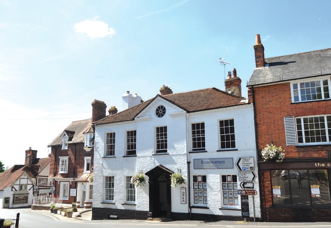 Market Sq, Petworth for lease Primary Photo- Image 1 of 2