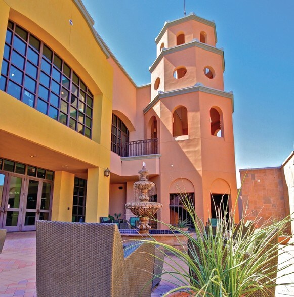 7231 E Princess Blvd, Scottsdale, AZ à louer - Photo du bâtiment - Image 2 de 6