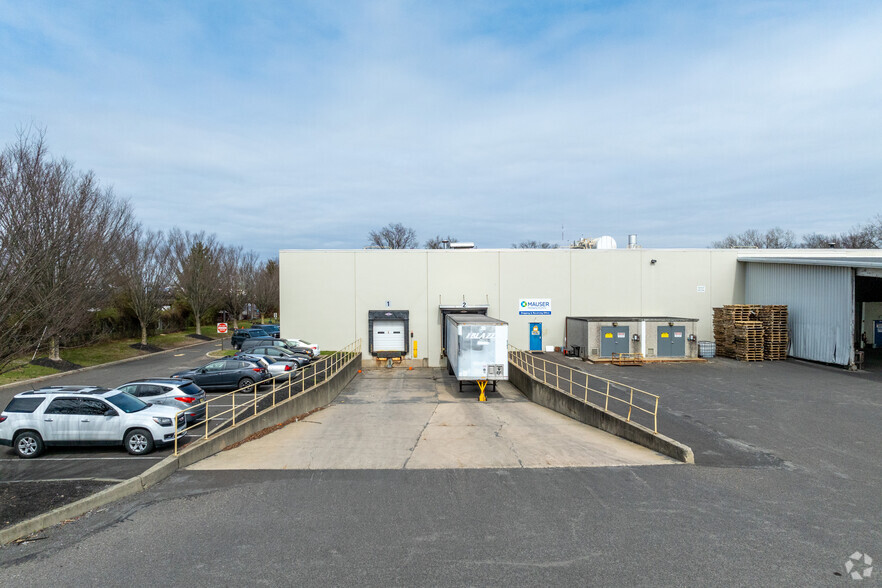 3 Litho Rd, Lawrenceville, NJ for sale - Building Photo - Image 2 of 5