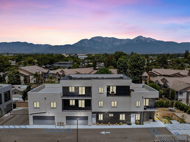 278 11th Ave, Upland, CA à vendre - Photo du bâtiment - Image 2 de 20