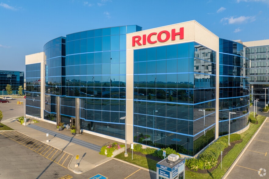 5560 Explorer Dr, Mississauga, ON for lease - Building Photo - Image 3 of 5