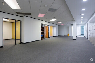 10600 Corporate Dr, Stafford, TX for lease Interior Photo- Image 2 of 6