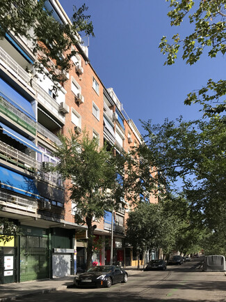 Plus de détails pour Calle de Manuel Ferrero, 5, Madrid - Multi-résidentiel à vendre