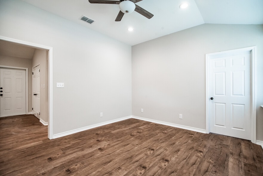 101 W Water St, Victoria, TX à vendre - Photo intérieure - Image 2 de 12