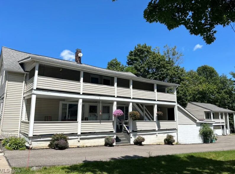 14561 Hickox St, Burton, OH à vendre - Photo principale - Image 1 de 1