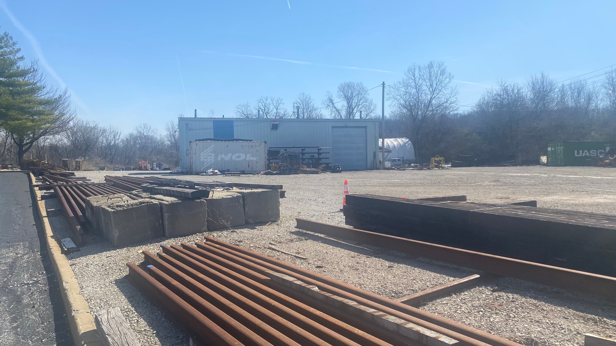 4300 Bridgeton Industrial Dr, Bridgeton, MO for lease Primary Photo- Image 1 of 6