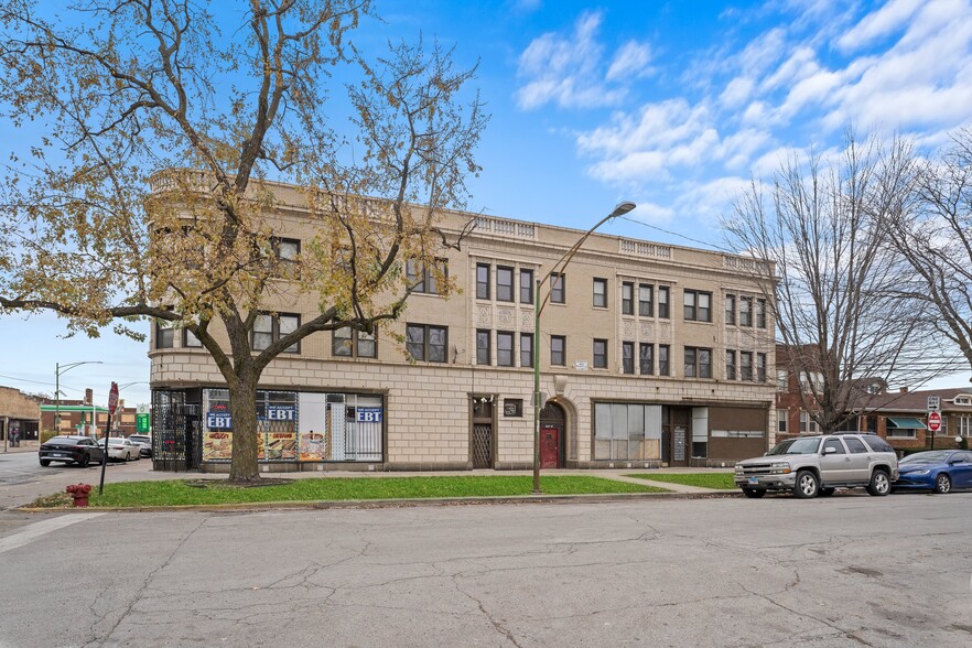 353 E 79th St, Chicago, IL for sale - Building Photo - Image 2 of 9