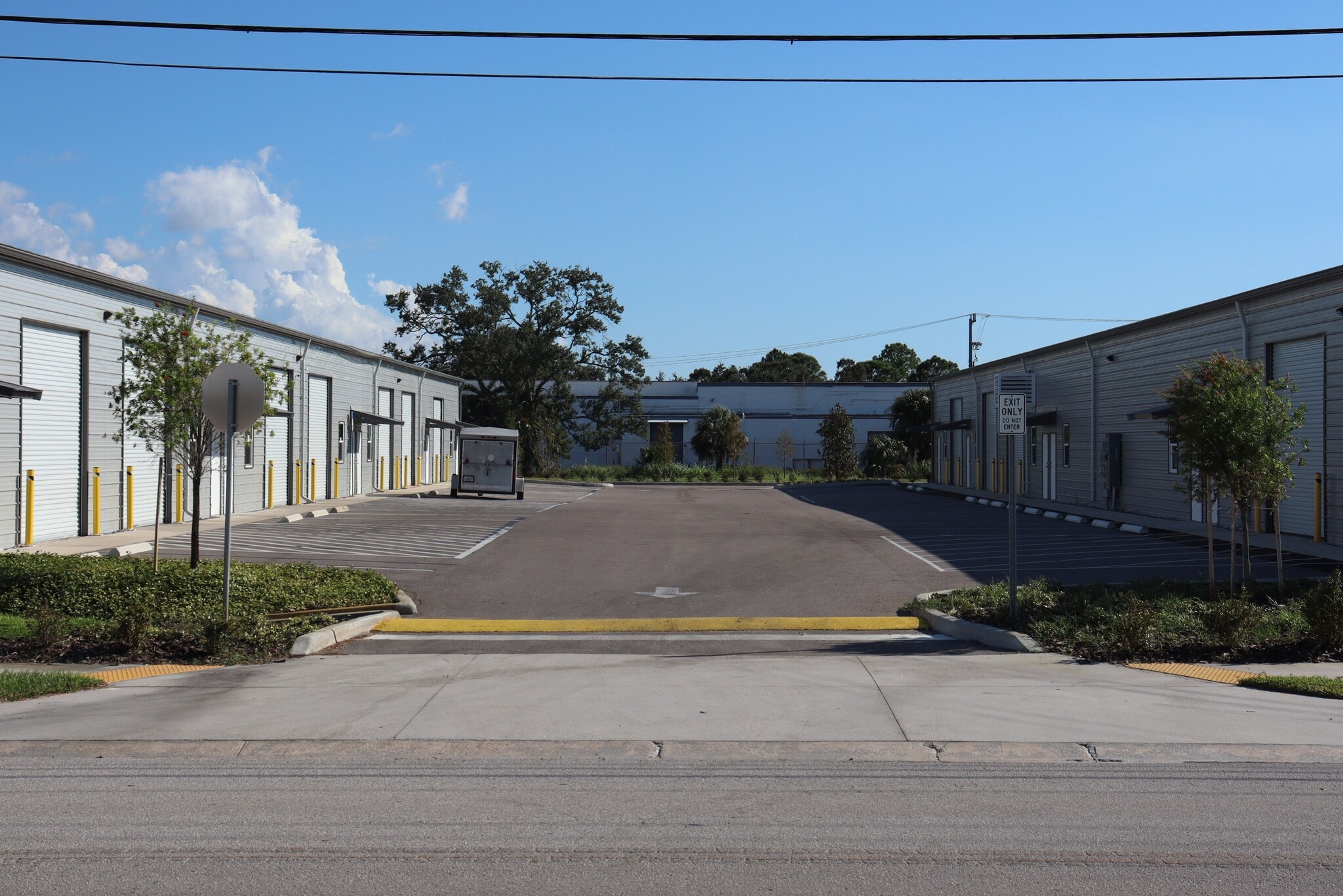 2073 & 2079 Calumet St, Clearwater, FL for lease Primary Photo- Image 1 of 6