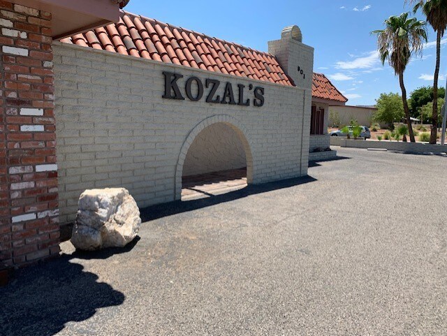 901 E Tropicana Ave, Las Vegas, NV à vendre - Photo du bâtiment - Image 3 de 16