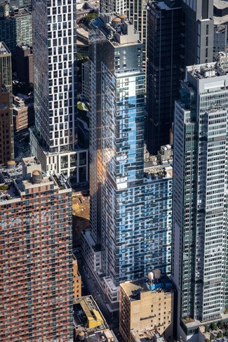 Plus de détails pour 100 Willoughby St, Brooklyn, NY - Commerce de détail à louer