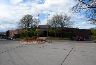 More details for 23409 Industrial Park Ct, Farmington Hills, MI - Flex for Lease