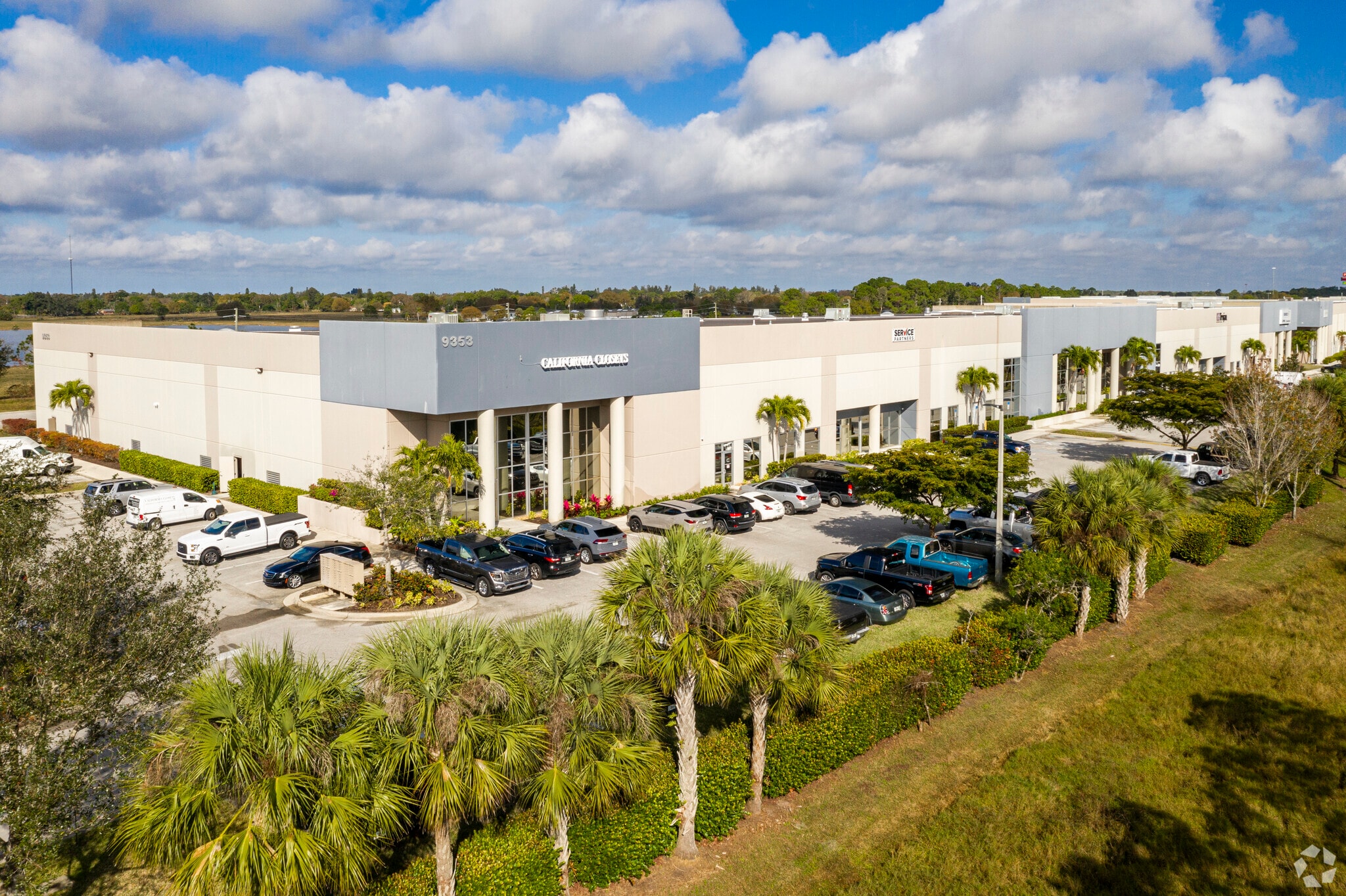 9353 Laredo Ave, Fort Myers, FL for lease Building Photo- Image 1 of 9