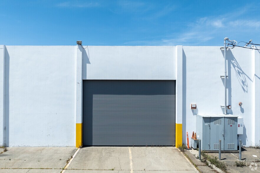 1025 98th Ave, Oakland, CA à vendre - Photo du bâtiment - Image 3 de 7