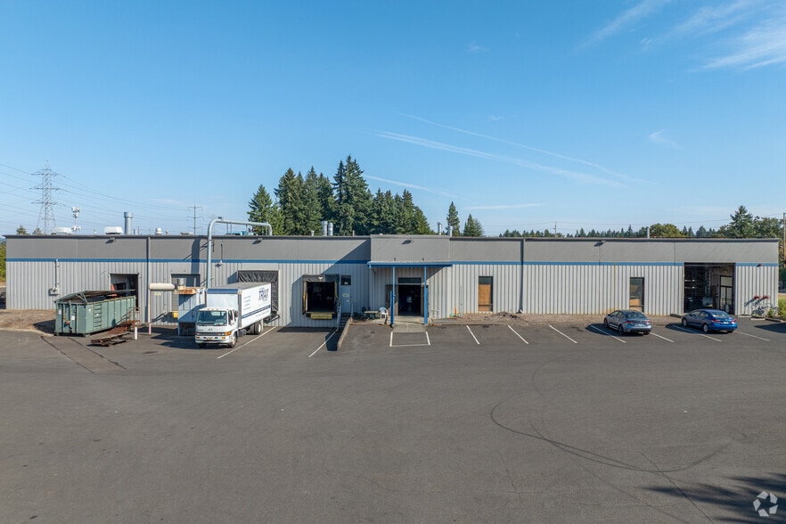 1880 SW Merlo Dr, Beaverton, OR for lease - Building Photo - Image 3 of 20
