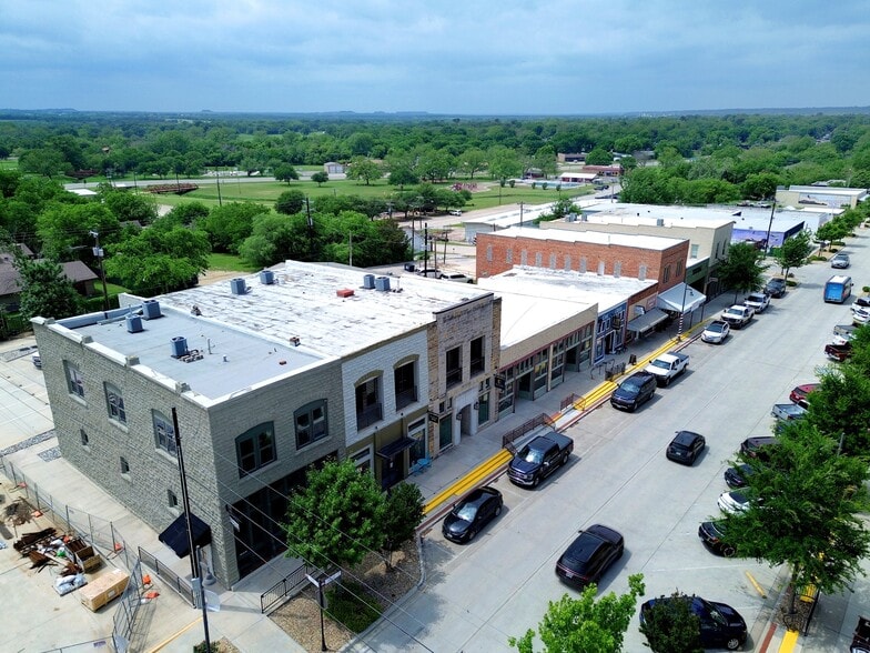 1020 Halsell St, Bridgeport, TX for sale - Building Photo - Image 3 of 9