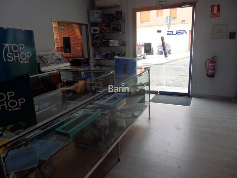 Commerce de détail dans Córdoba, Córdoba à vendre - Photo du bâtiment - Image 3 de 23