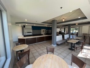 5750 75 Ct, Gainesville, FL for lease Interior Photo- Image 1 of 7