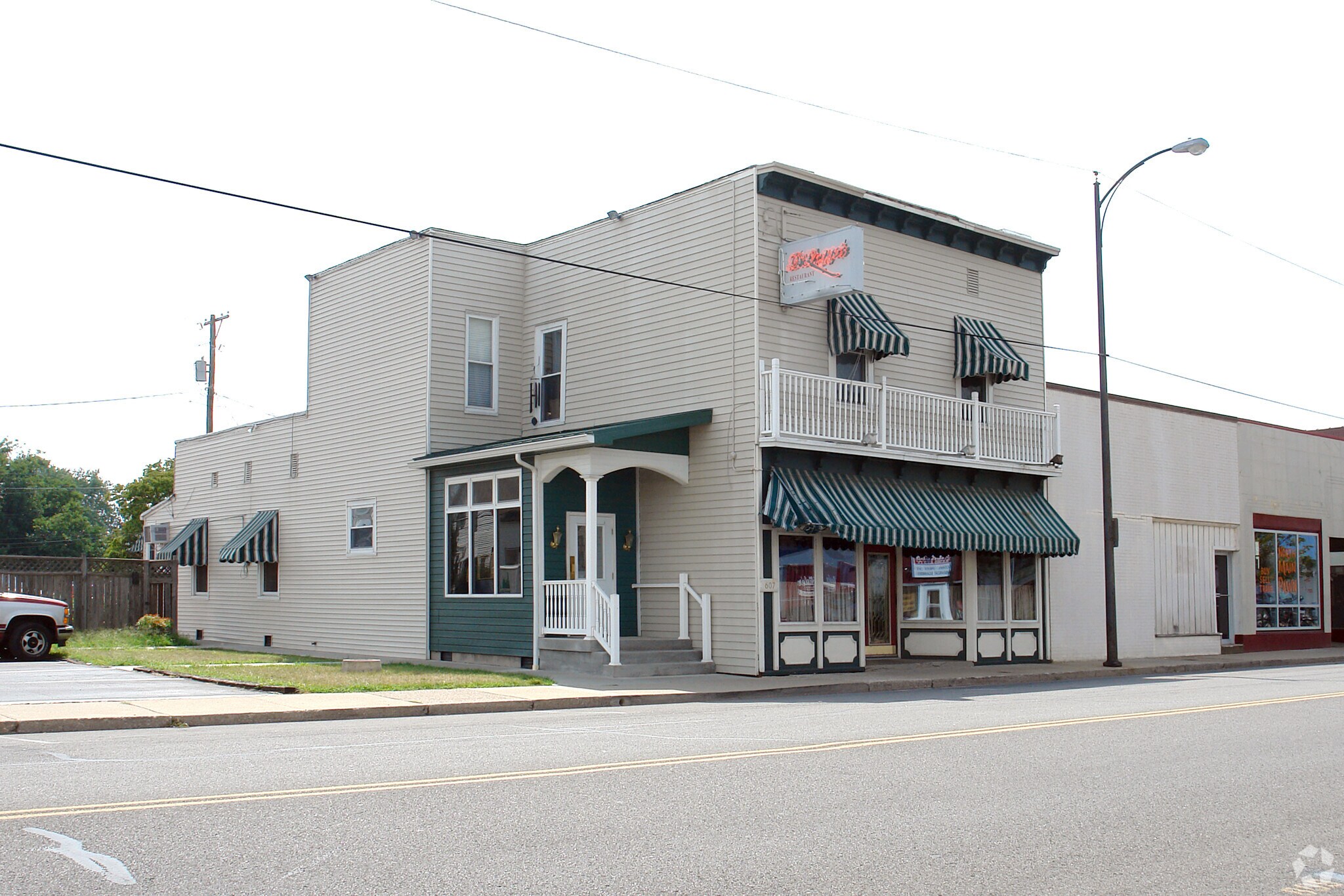 607 N Main St, Evansville, IN for sale Primary Photo- Image 1 of 28