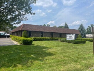 Plus de détails pour 45200 Sterritt St, Utica, MI - Bureau à louer