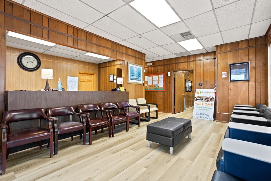 449 W Centennial St, Spartanburg, SC for sale - Building Photo - Image 2 of 7