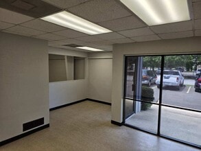22 Steel Rd, Wylie, TX for lease Interior Photo- Image 1 of 7