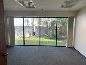 7 W Square Lake Rd, Bloomfield Hills, MI for lease Interior Photo- Image 1 of 1