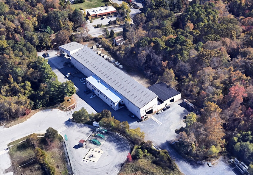 521 Digiulian Blvd, Glen Burnie, MD for sale - Building Photo - Image 2 of 11