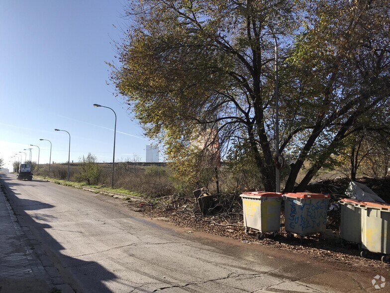 Terrain dans Madrid, Madrid à vendre - Photo du bâtiment - Image 2 de 3