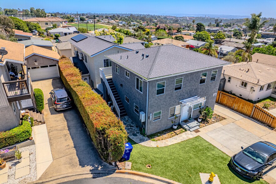 6737-43 Thomson Ct, San Diego, CA à vendre - Photo du bâtiment - Image 1 de 1