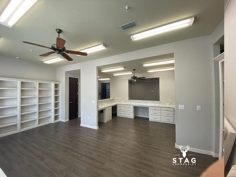3327 Colorado Blvd, Denton, TX for lease - Building Photo - Image 3 of 20