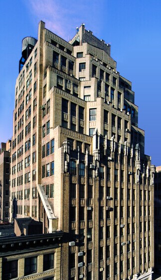 150 W 28th St, New York, NY à louer - Photo du bâtiment - Image 2 de 20