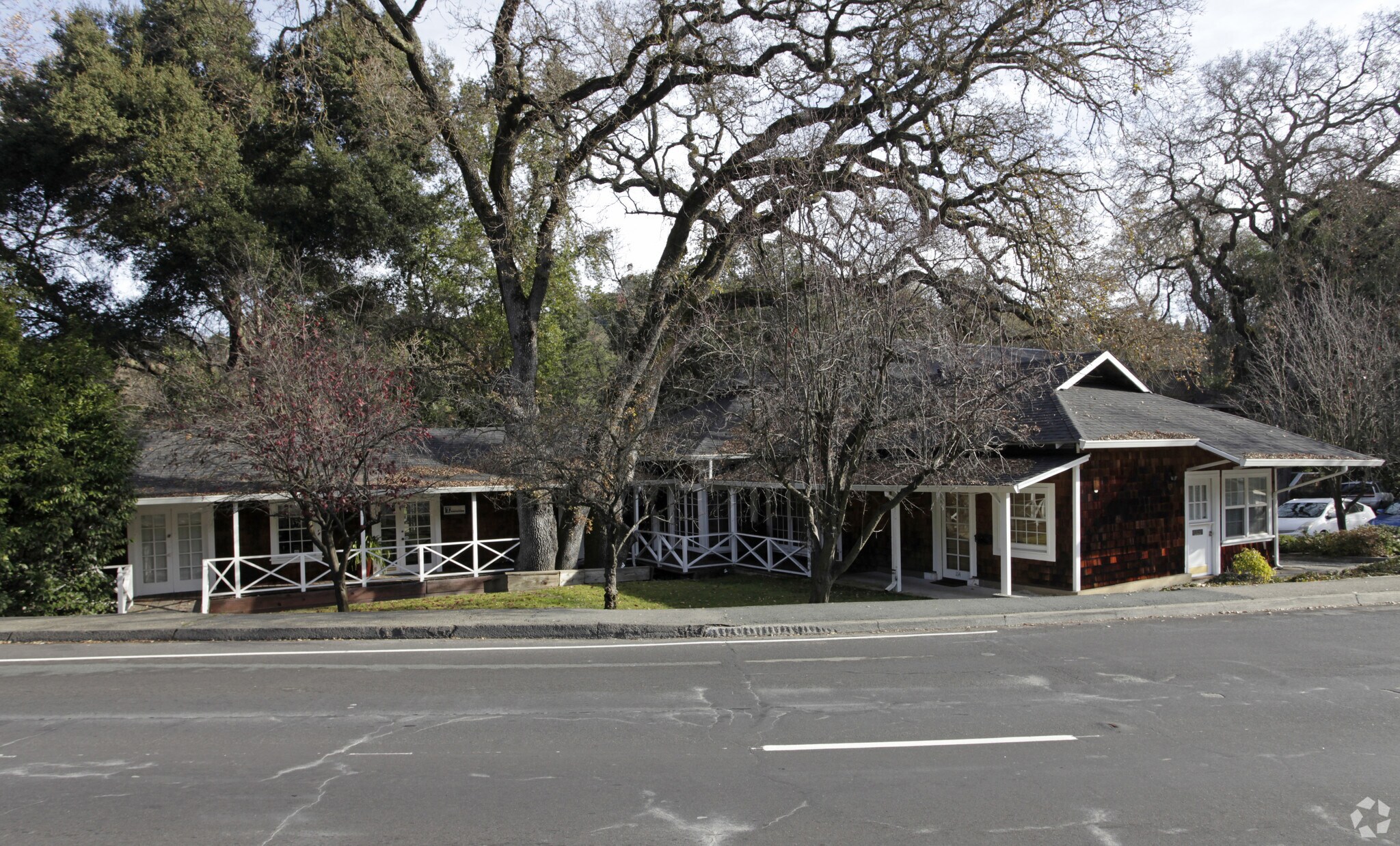 104-122 Camino Pablo, Orinda, CA for lease Primary Photo- Image 1 of 3