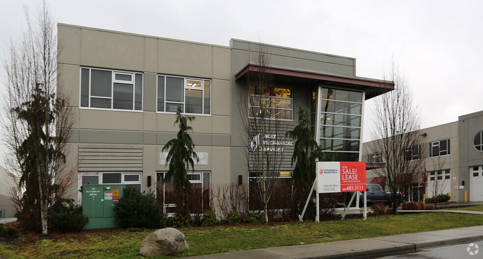 1730 Coast Meridian Rd, Port Coquitlam, BC à vendre - Photo du bâtiment - Image 3 de 15