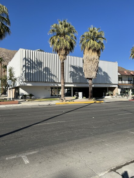 383 S Palm Canyon Dr, Palm Springs, CA for lease - Building Photo - Image 2 of 37