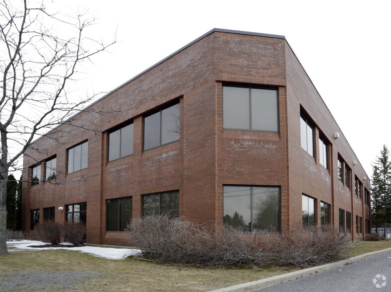 65 Auriga Dr, Ottawa, ON à louer - Photo du bâtiment - Image 2 de 4