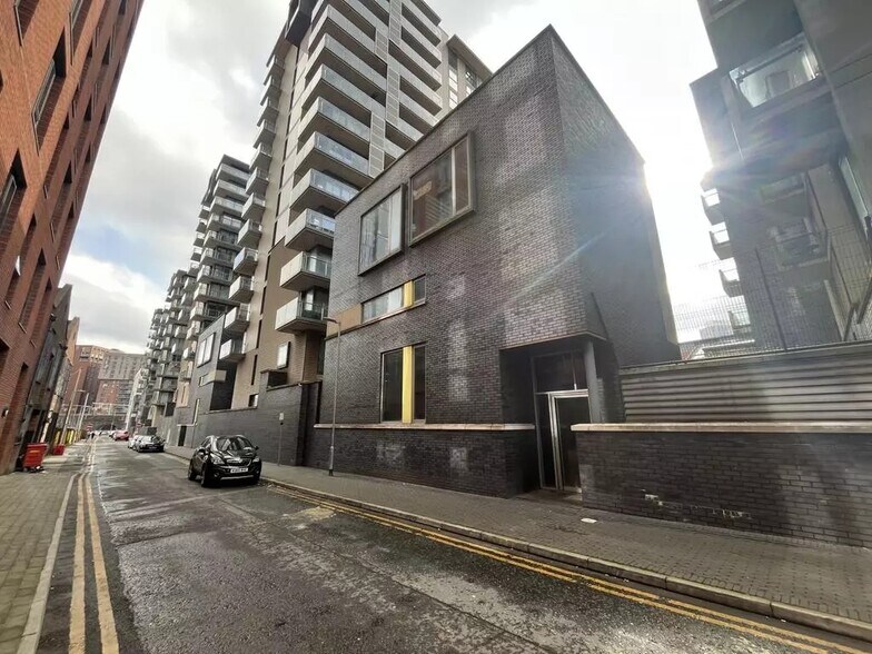 3 King St, Salford à louer - Photo du bâtiment - Image 3 de 3