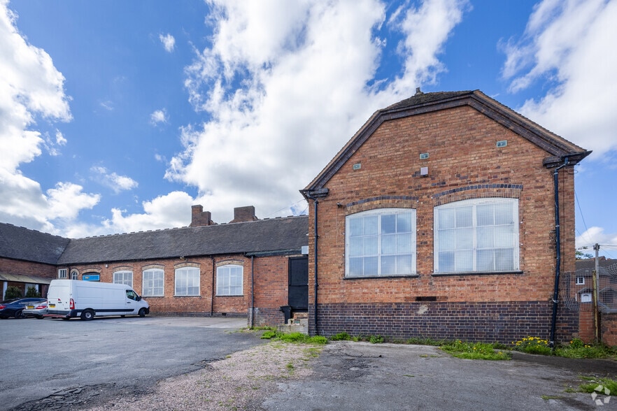 Crabbe St, Stourbridge à louer - Photo du bâtiment - Image 2 de 2