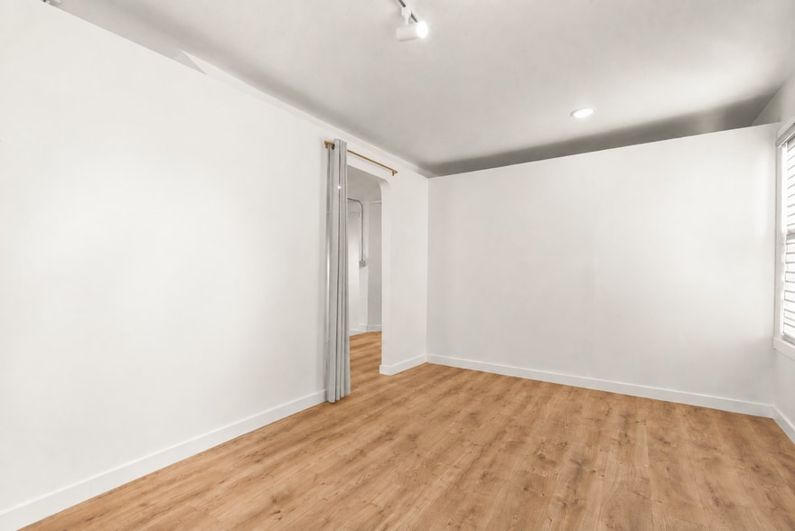 1618 Parker Ave, Fort Lee, NJ for lease - Building Photo - Image 3 of 17