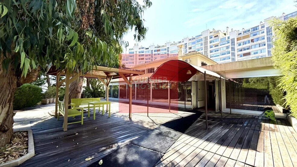 71 Avenue Du Roi Albert 1er, Cannes à vendre - Photo du bâtiment - Image 2 de 19