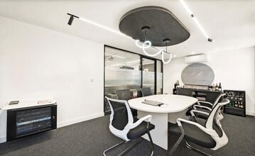 9 Risborough St, London for lease Interior Photo- Image 2 of 6