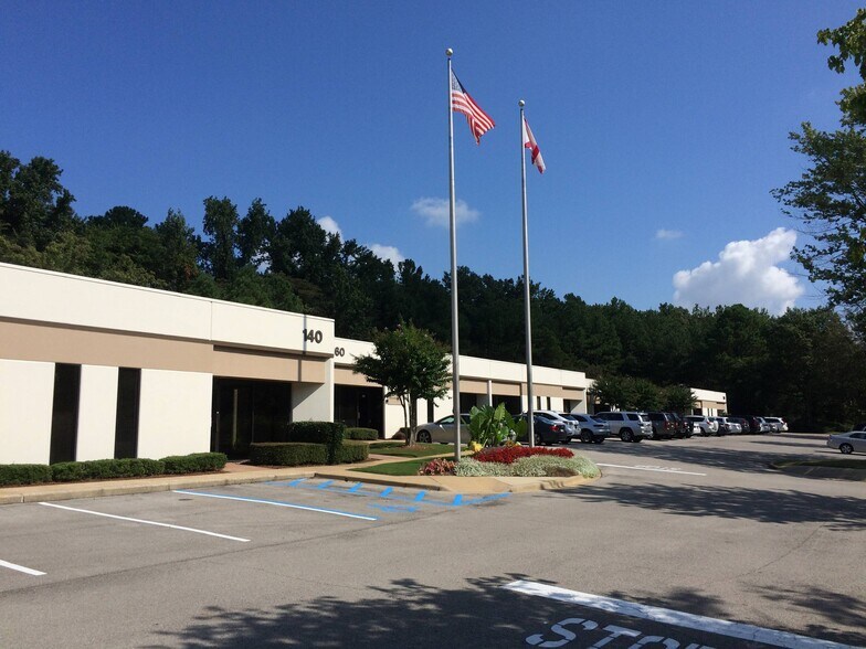 120 Oxmoor Blvd, Birmingham, AL à louer - Photo du bâtiment - Image 2 de 4