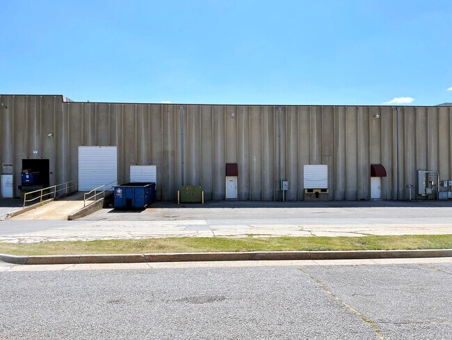 More details for 28 NE 42nd St, Oklahoma City, OK - Industrial for Lease