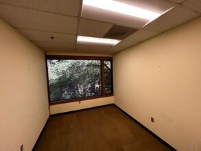 6500 Seven Locks Rd, Cabin John, MD à louer Photo intérieure- Image 2 de 6